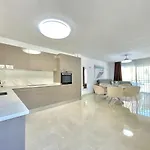 Casa Drapa * 아데제